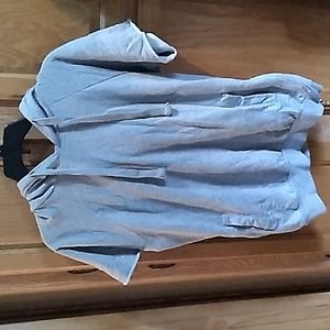 Evolution In Design Sz M Gray Short Sleeve Hoodie